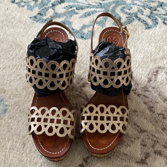 Tory Burch wedge sandals - Picture 1 of 9